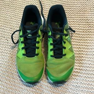 Under Armour X Level Series Green Shoes  Youth Size 5.5